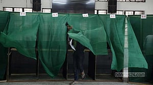 JUCSU polls close with Chhatra Dal boycott, allegations of chaos, irregularities