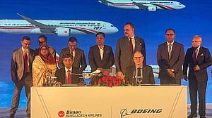 Biman seals Boeing deal to buy 14 aircraft, including Dreamliners, 737 MAX jets