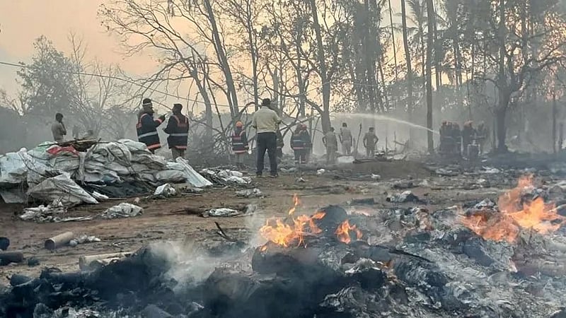 Second Indian fireworks blast in three days kills 13