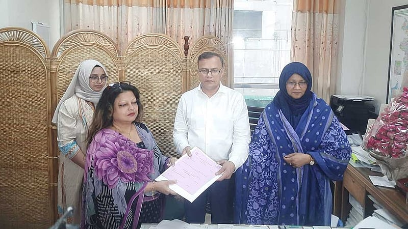 52 collect nomination papers for reserved women’s seats in parliament