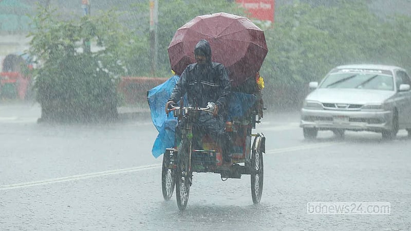 Heavy rain warning in 4 divisions, landslide alert in Chattogram