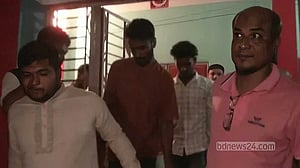 Bodies of mother, son recovered from house in Jashore