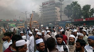 Protesters leave highway after 2-hour blockade over Islami Jubo Andolan leader’s killing