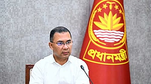 Tarique orders solar panels for key government buildings in energy crisis push