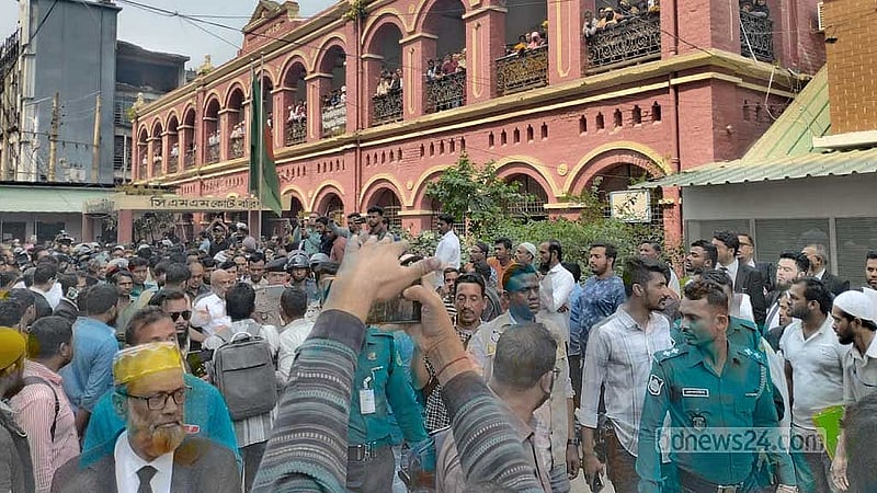 20 BNP-leaning lawyers face charges over courtroom ‘unrest, boycott’ in Barishal
