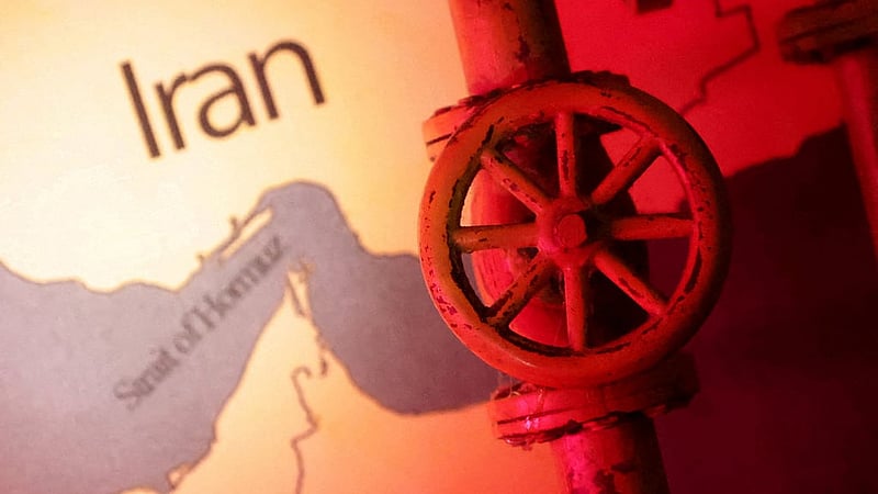 US issues fresh guidance to vessels transiting Strait of Hormuz as Iran tensions simmer