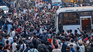 Seven-college students block Dhaka streets again