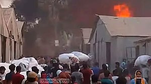 Gazipur factory fire spreads to nearby warehouses, six units deployed
