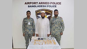Pilgrimage guide nabbed with nearly 680g gold at airport