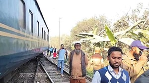 Dhaka-Sylhet-Chattogram rail service resumes 8 hours after train derailment