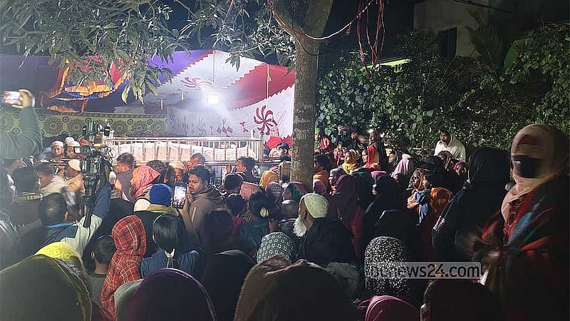 Three graves dug for family in Mymensingh as six die in Uttara blaze
