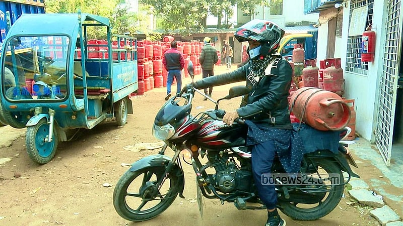 12kg LPG cylinder price cut by Tk 13 to Tk 1,585 in September