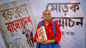 Freedom fighter Swapan recalls historic arms surrender