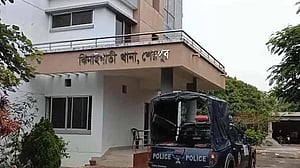 Horse meat seized as police hunt sellers in Sherpur