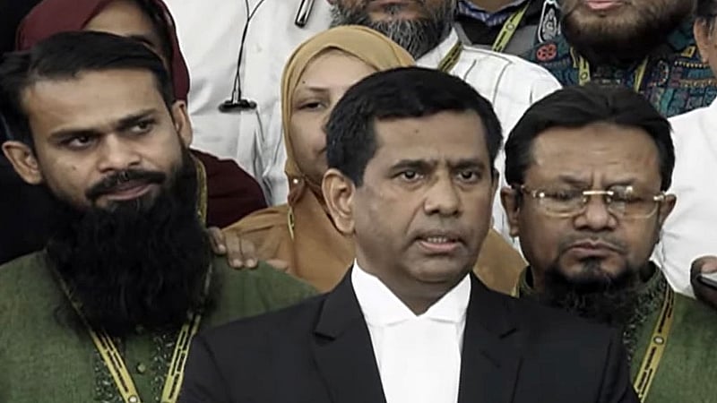 No official required to carry out illegal orders, says ICT chief prosecutor