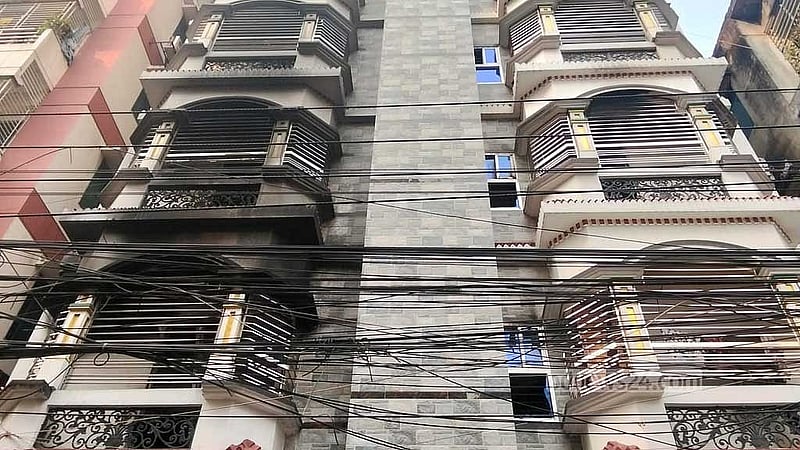 Uttara fire: Locked rooftop shut last exit for families from suffocating smoke