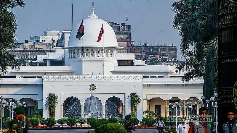 EC pays courtesy call on President Mirza Fakhrul