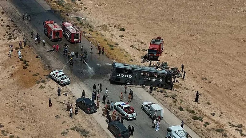 Thirty-five killed, 30 injured in Syria bus collision