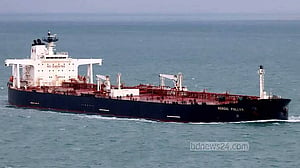 'Nordic Pollux', stranded in the Strait of Hormuz for 112 days, reaches Bangladesh coast
