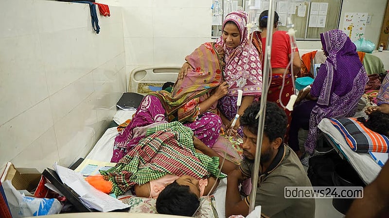 Bangladesh records highest daily dengue admissions this year, three more deaths