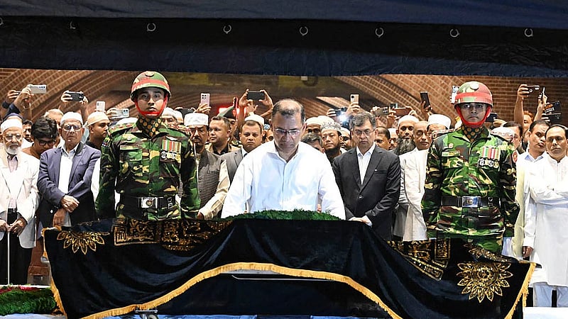 Former speaker Barrister Jamiruddin Sircar laid to rest in parliament grounds