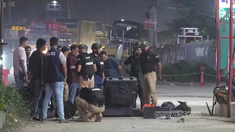 Bomb scare ends with old clothes in Sonargaon