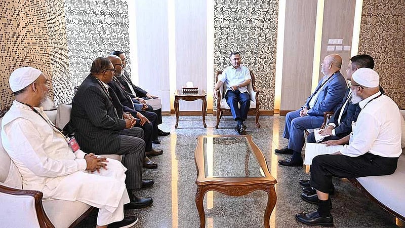 Tarique orders high level committee to address textile industry challenges
