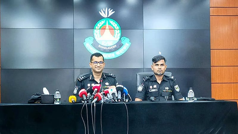 RAB arrests muggers, drug dealers in Uttara; slums keep producing more