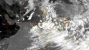Deep depression forms over Bay, signal 3 raised at four seaports