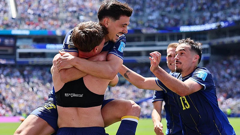 Bosnia end Qatar’s World Cup dream, all but seal knockout berth