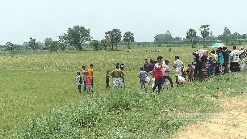 BSF ‘takes back’ nine people from zero line at Naogaon border