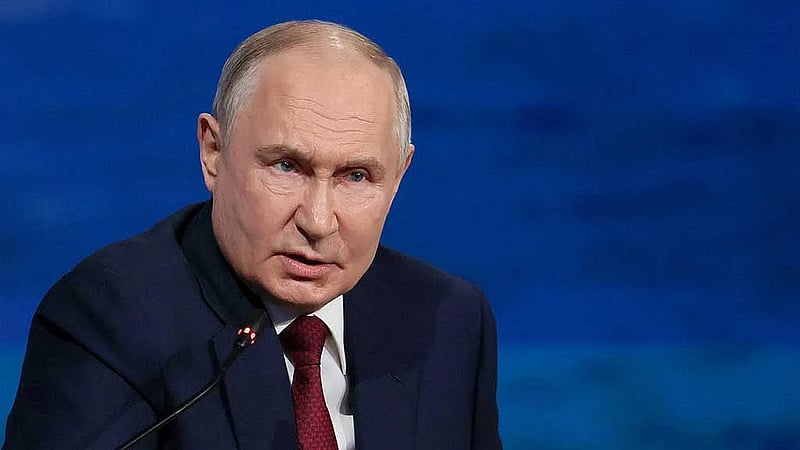 Putin held 'friendly one-on-one meeting' with Germany's Schroeder, Kremlin says