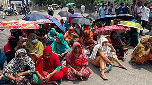 NASSA Group workers block Tejgaon road over unpaid wages