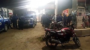 Jhenaidah man beaten to death by petrol pump staff over fuel dispute