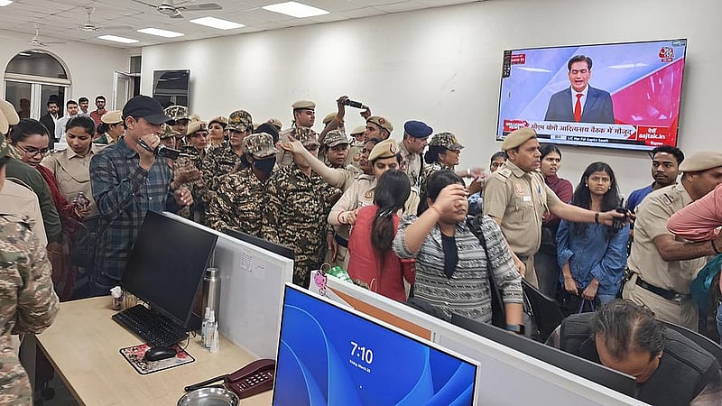 Abuse reported as India seals off news agency over court order