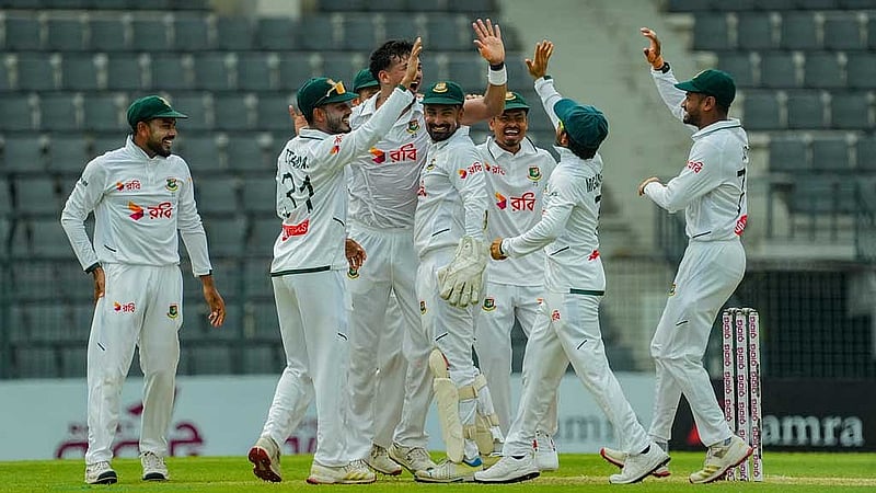 Bangladesh bowl out Pakistan before stretching lead to 156 on Day 2 of Sylhet Test
