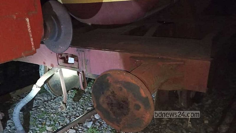 Rail links from Khulna to North Bangladesh restored after 5.5 hours
