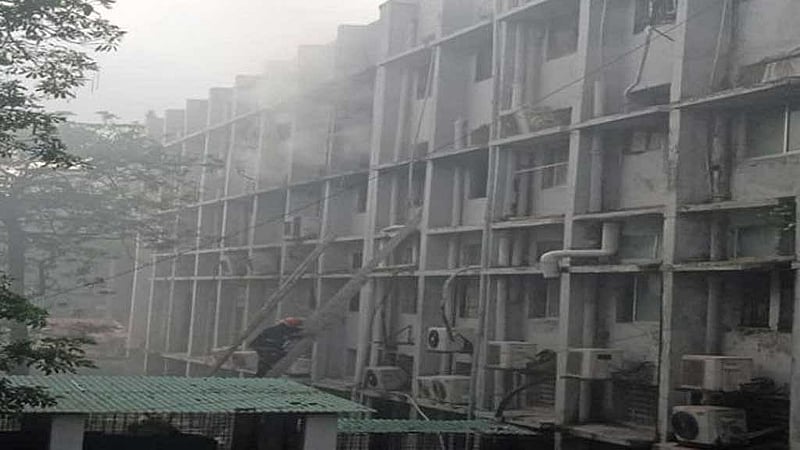 Blaze at Khulna Medical College Hospital triggers panic among patients, relatives