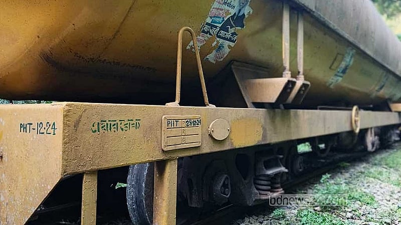 Oil tanker derailment in Lawachara snaps rail communication with Sylhet