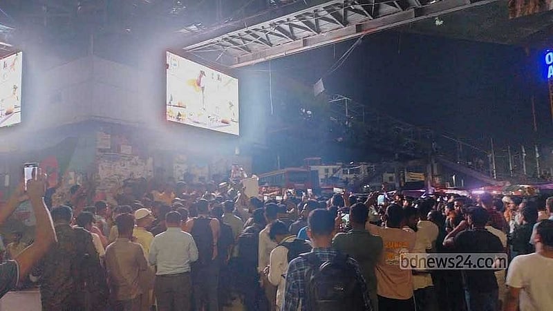 Protesters block Mirpur roads demanding justice for murdered 7-year-old Ramisa