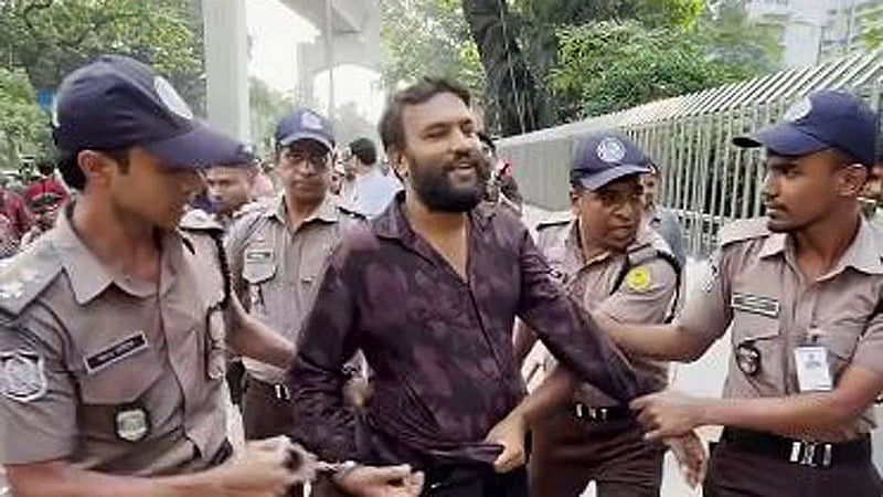 Motorcyclist in police custody for 'attempting to enter' PM's security cordon