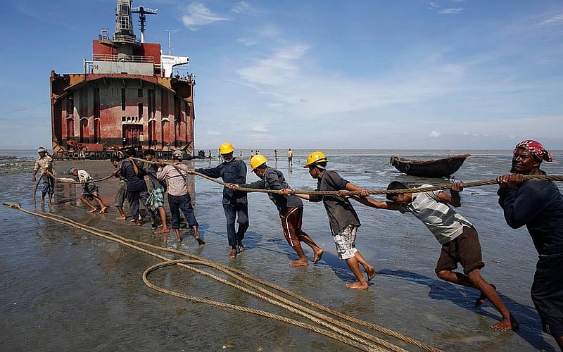 Bangladesh shipyards brace for recycling boom