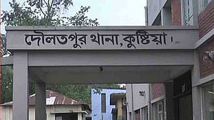 A Kushtia woman struggling in poverty killed her toddler daughter. Then she took her own life