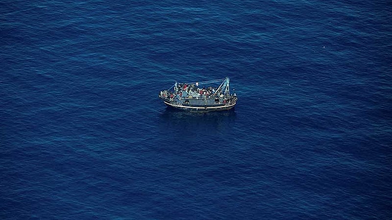 Twenty-two migrants die off Greek coast after six days at sea