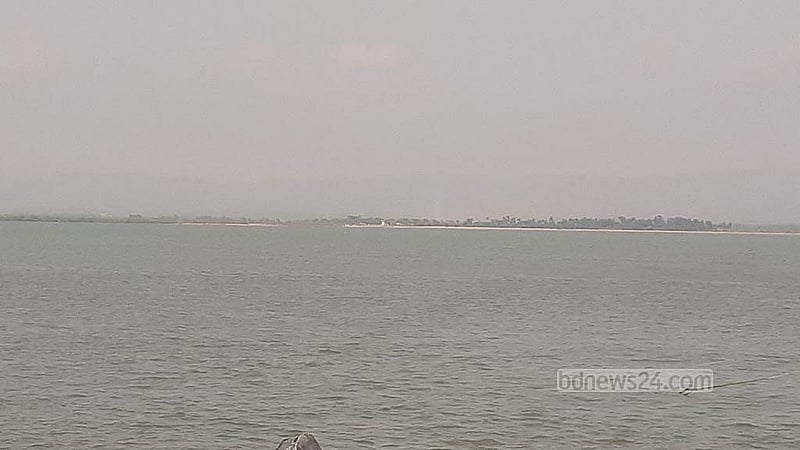Boats of Bangladesh on St Martin’s route targeted in shooting attacks from Myanmar