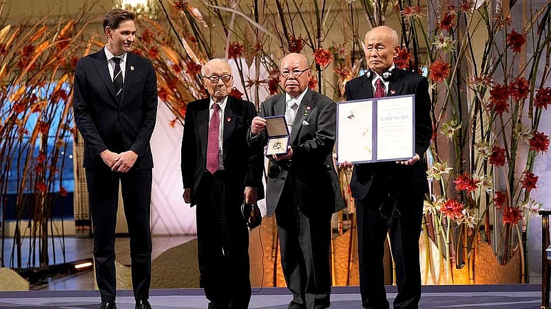 New generation must take up fight against nuclear weapons, Nobel laureate group says