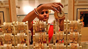 As gold hits records, Indians opt for bars and coins over jewellery