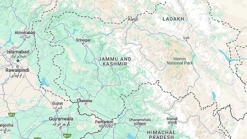 Two Indian soldiers killed in gunbattle with terrorists in Kashmir