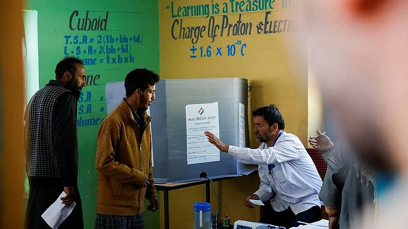 India's massive election faces heatwave challenge in penultimate phase