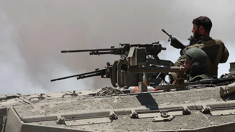 Israel moves in on north Gaza Hamas stronghold, pounds Rafah without advancing